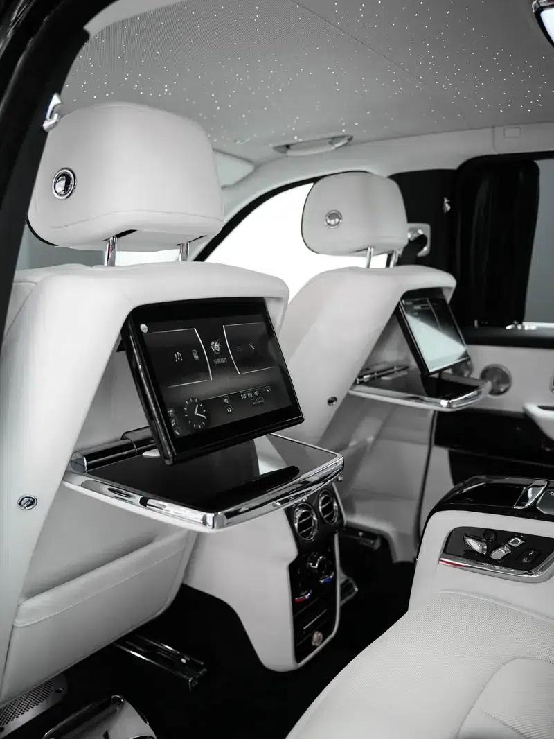 2021 Cullinan 6.7L Automatic 4WD 4-Seater Parallel Import — миниатюра 15