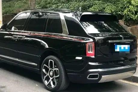2018 Cullinan, four-seater version — миниатюра 3