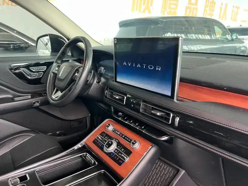 2021 Aviator 3.0T V6 AWD Premium Edition — миниатюра 11