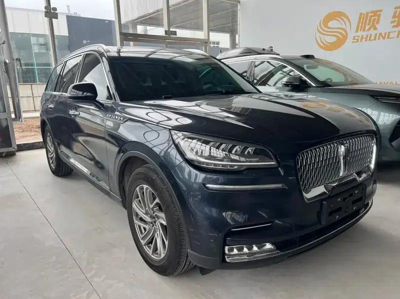 2021 Aviator 3.0T V6 AWD Premium Edition — миниатюра 3