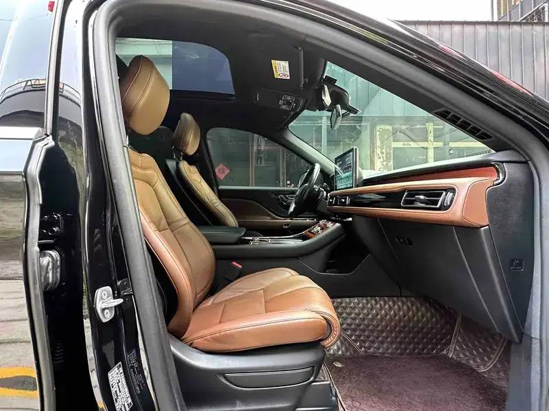 2021 Aviator 3.0T V6 AWD Premium Edition — миниатюра 18