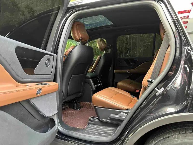 2021 Aviator 3.0T V6 AWD Premium Edition — миниатюра 19