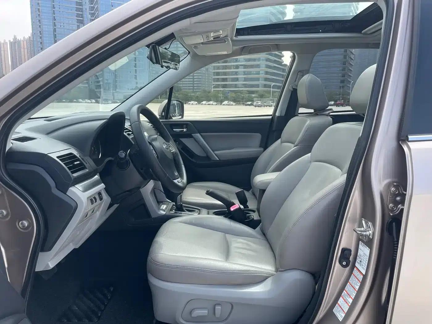 Forester 2013 2.5i Automatic Luxury Edition — миниатюра 6