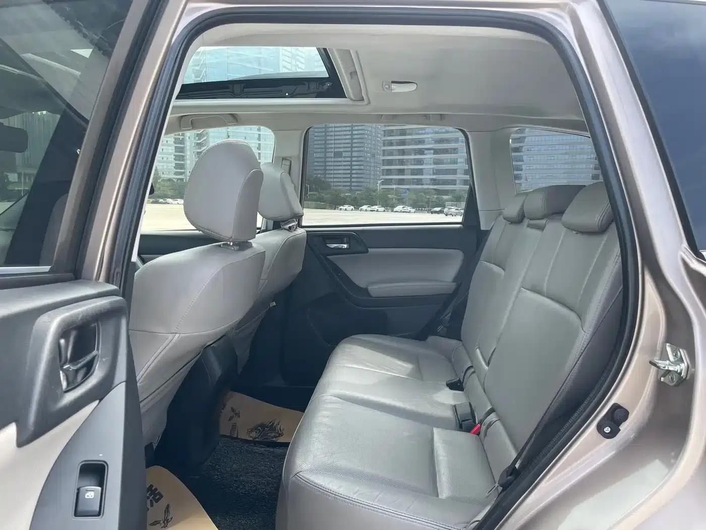 Forester 2013 2.5i Automatic Luxury Edition — миниатюра 7