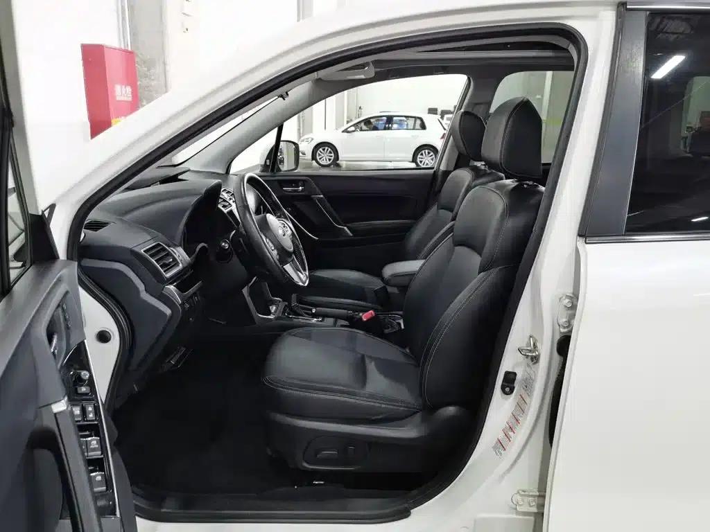 Forester 2016 2.5i Luxury Navigation Edition — миниатюра 10