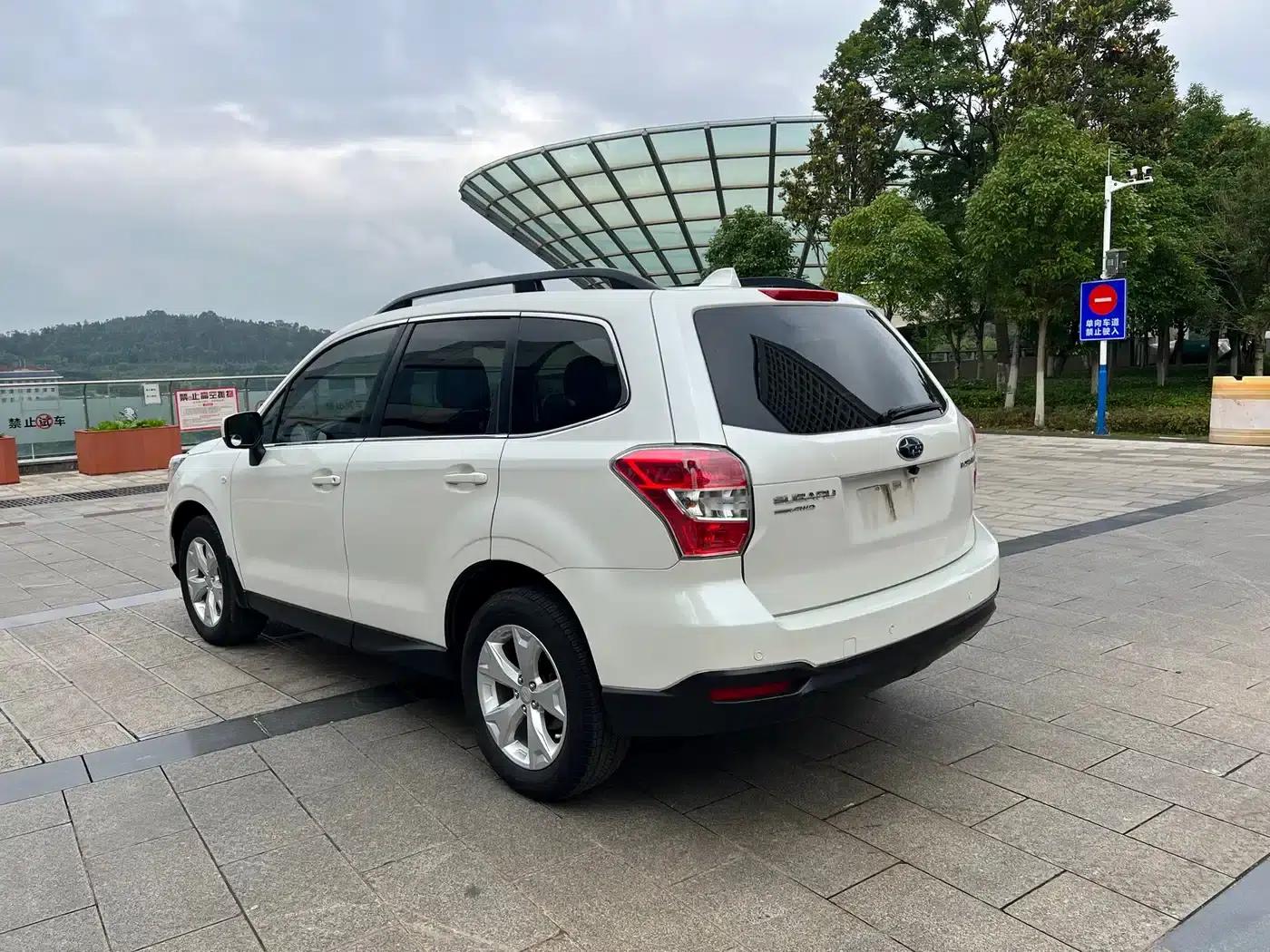 Forester 2013 2.0i Automatic Luxury Navigation Edition — миниатюра 10