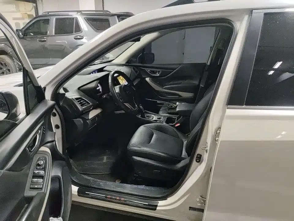 Forester 2022 2.0i AWD Luxury Edition EyeSight — миниатюра 7