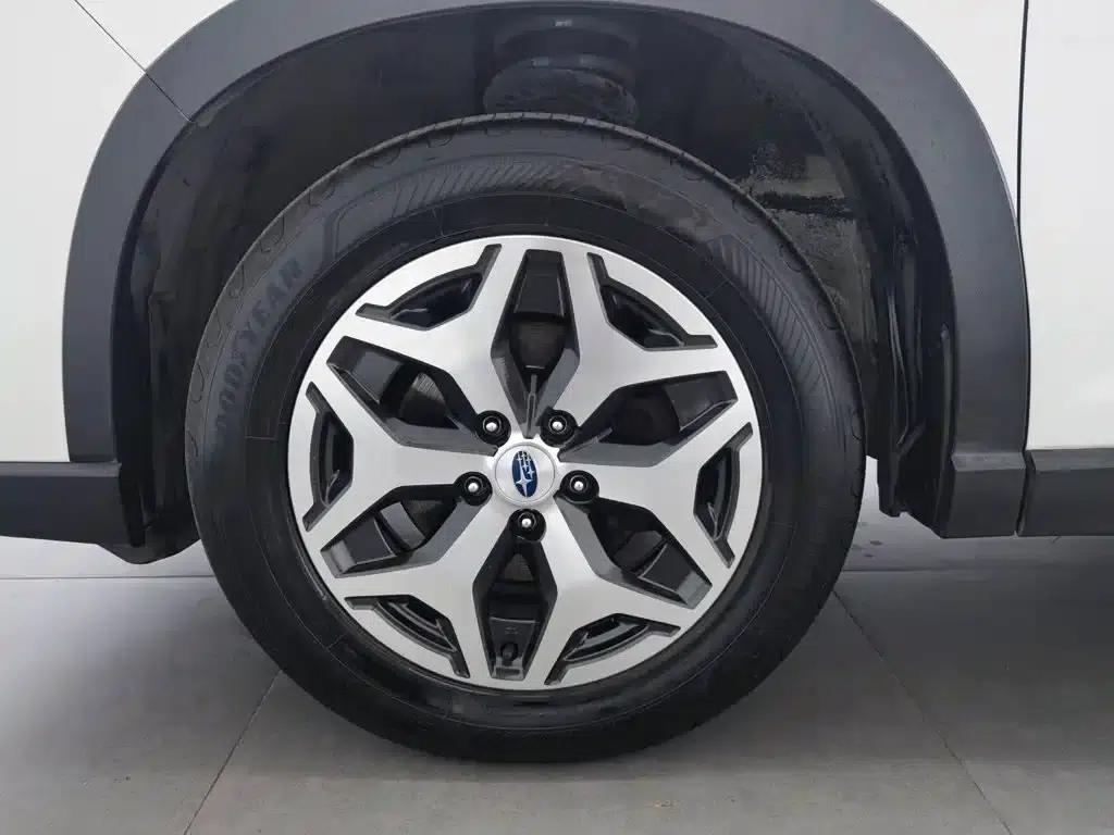 Forester 2019 2.0i Luxury Edition EyeSight — миниатюра 17
