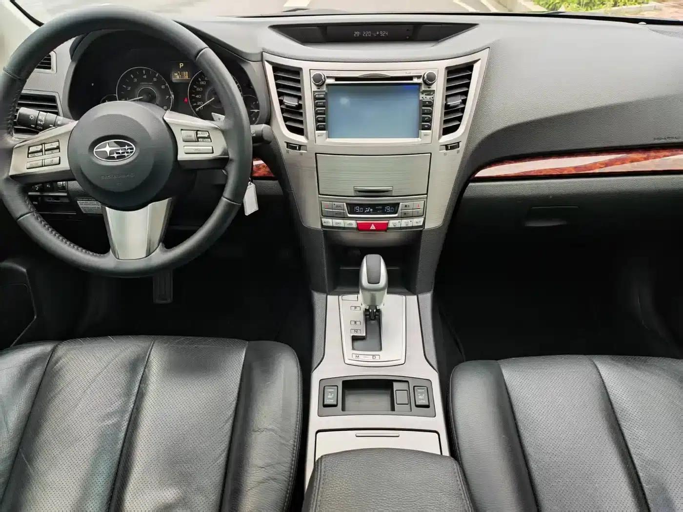 Outback 2010 2.5i Luxury Edition — миниатюра 11