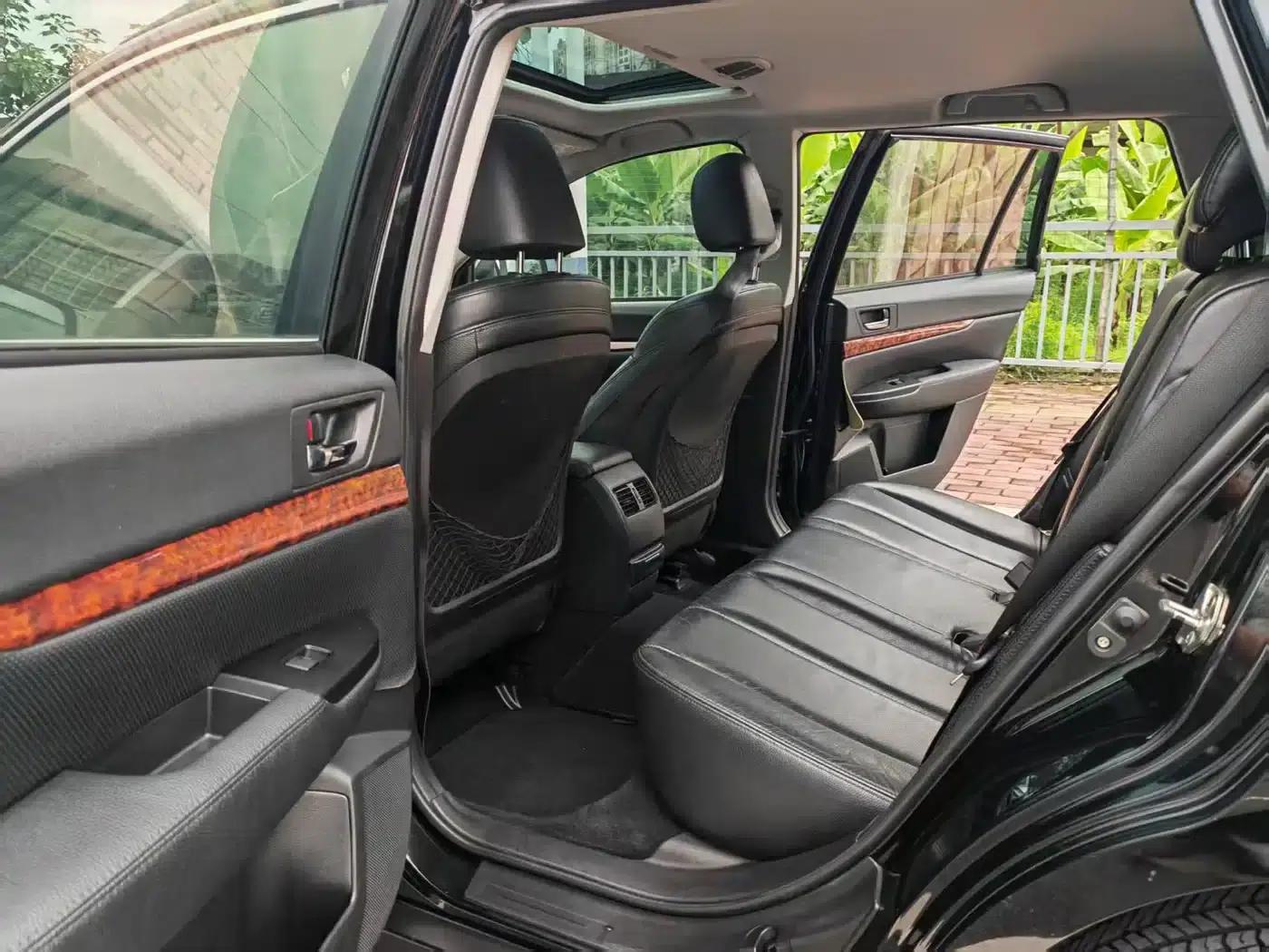 Outback 2010 2.5i Luxury Edition — миниатюра 14