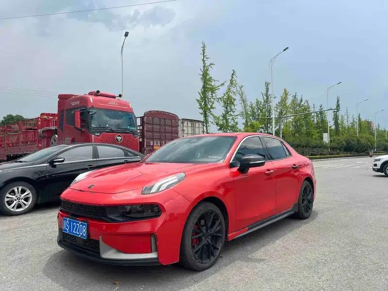Lynk & Co 03 2019 1.5TD DCT Pro Edition — миниатюра 1