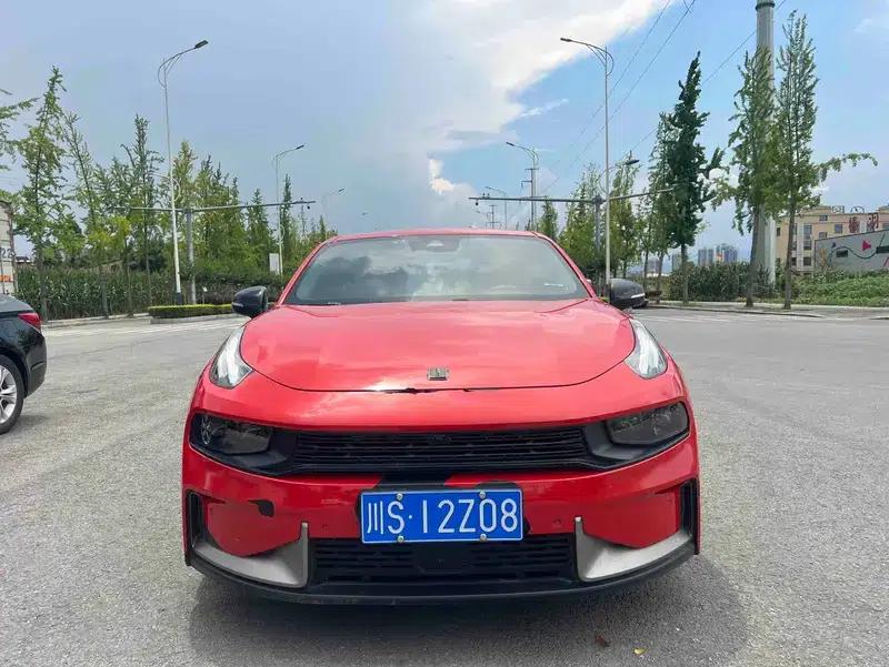 Lynk & Co 03 2019 1.5TD DCT Pro Edition — миниатюра 2