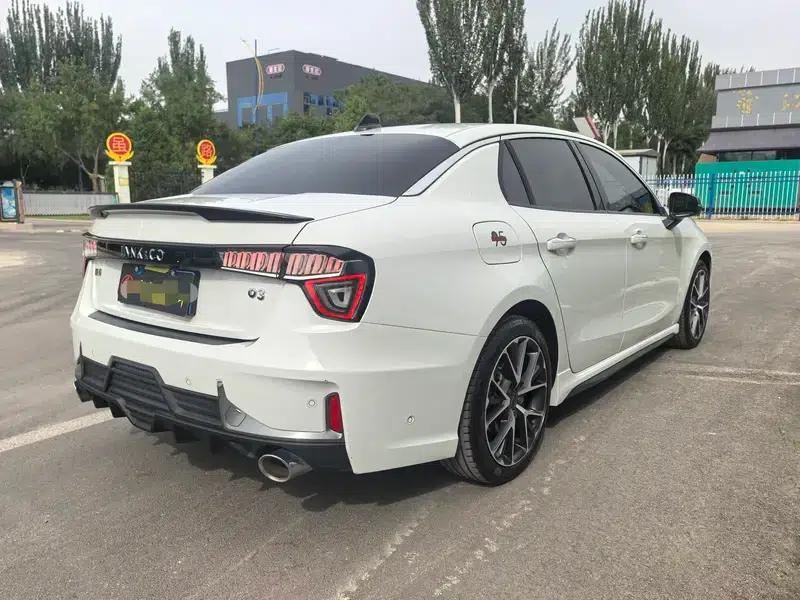 Lynk & Co 03 2019 1.5TD DCT Pro Edition — миниатюра 6
