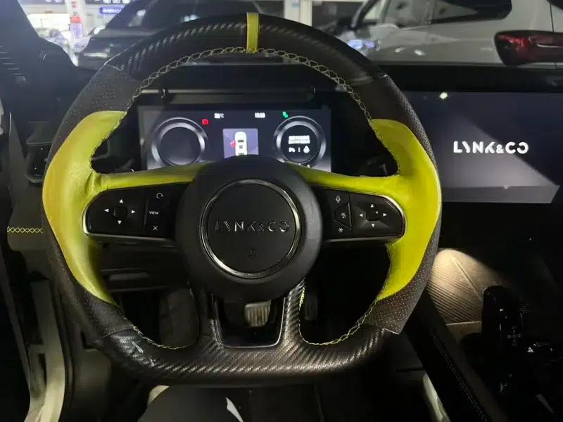 Lynk & Co 03 2023 1.5TD DCT Plus — миниатюра 10
