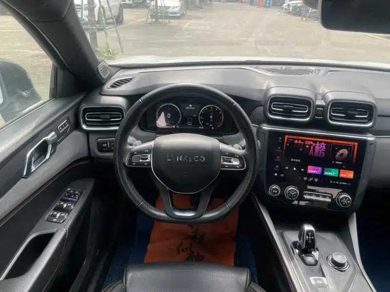 Lynk & Co 03 2019 2.0TD Automatic Pro Edition — миниатюра 12
