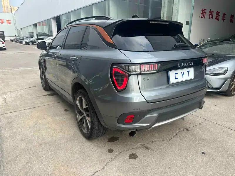 Lynk & Co 01 2017 2.0T AWD Pro Edition — миниатюра 5