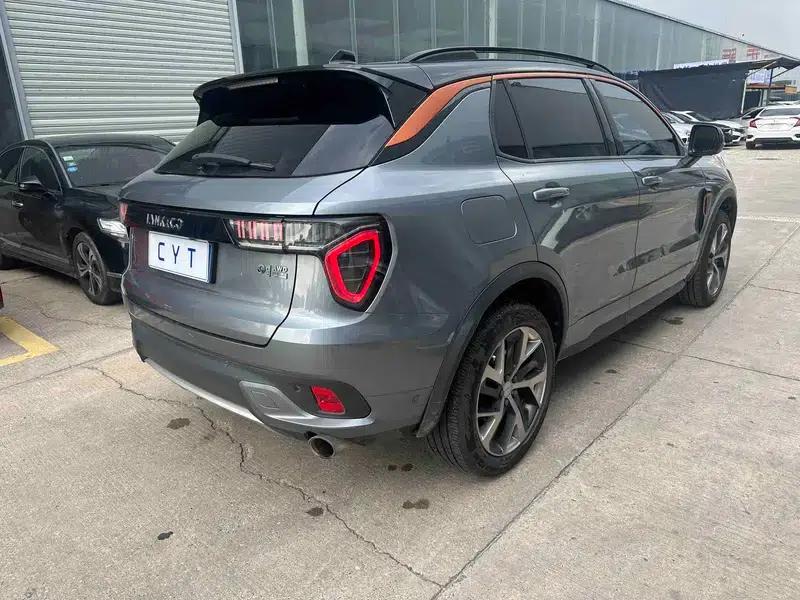 Lynk & Co 01 2017 2.0T AWD Pro Edition — миниатюра 7
