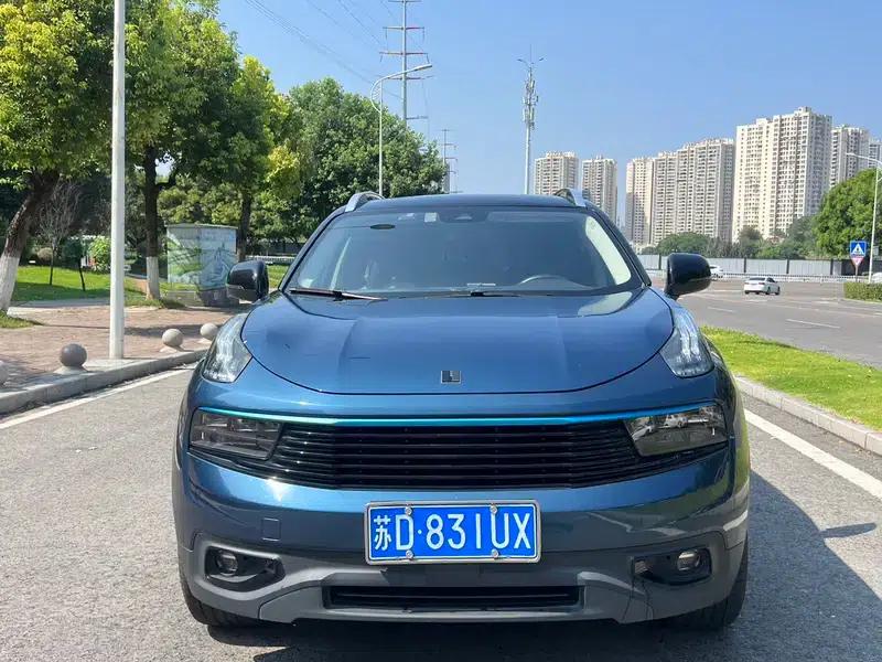 Lynk & Co 01 2017 2.0T 2WD Pro Edition — миниатюра 2