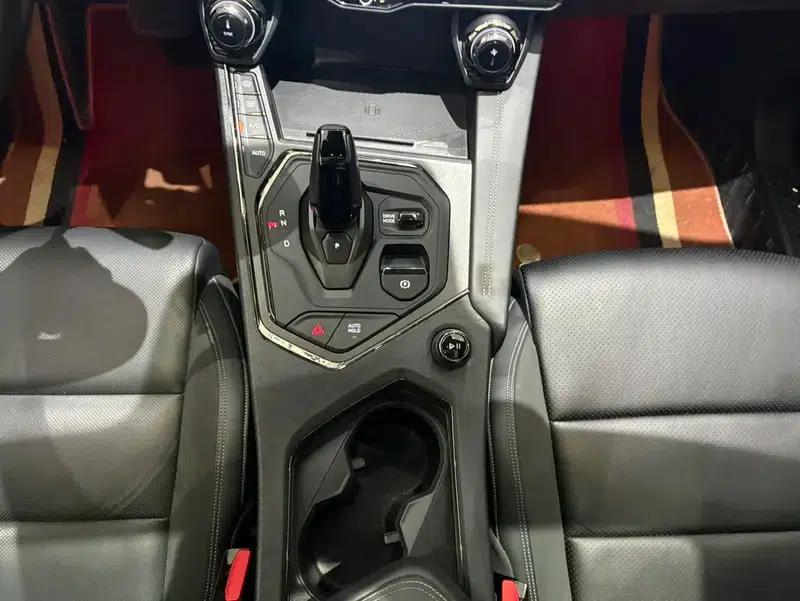 Lynk & Co 01 2021 2.0TD AWD Halo — миниатюра 14