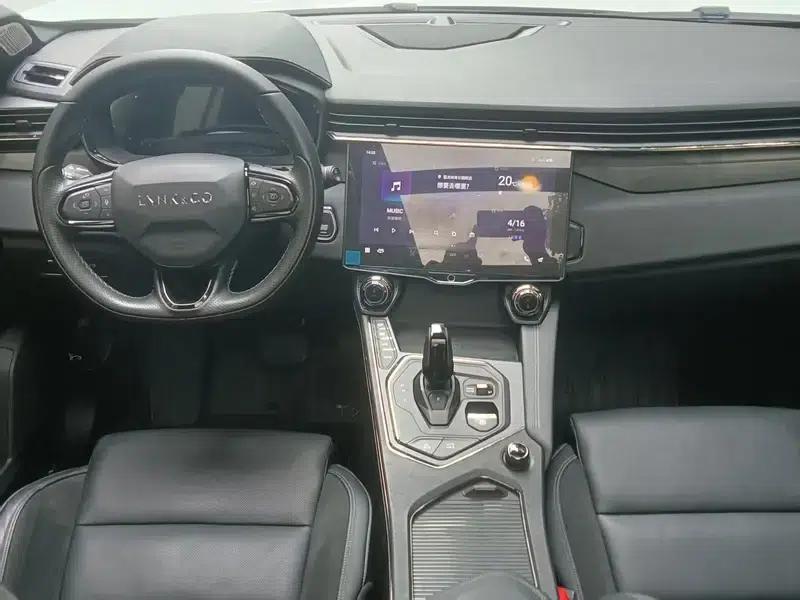 Lynk & Co 01 2021 2.0TD AWD Halo — миниатюра 11