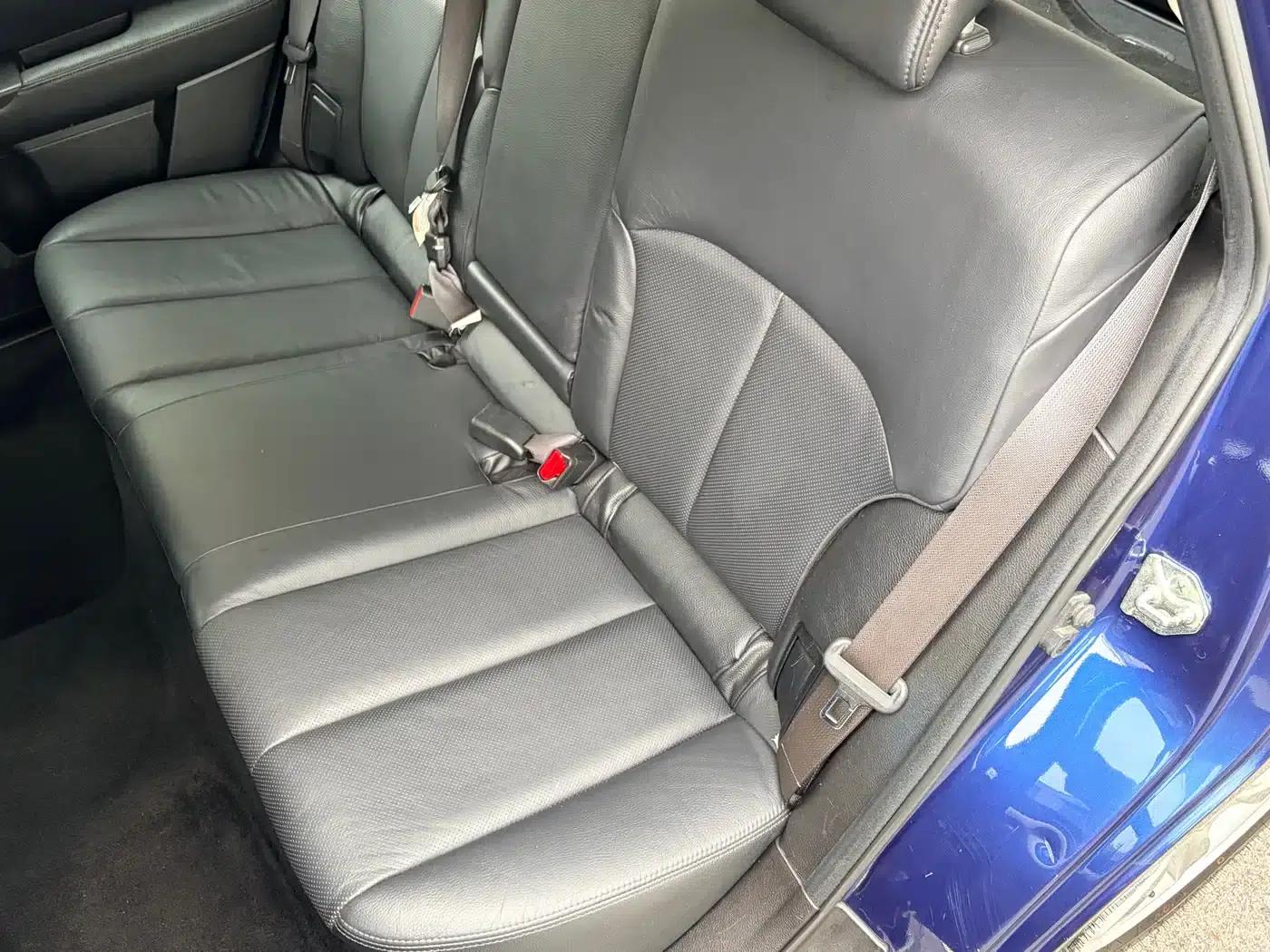 Legacy 2010 2.0i Luxury Touring Edition — миниатюра 13