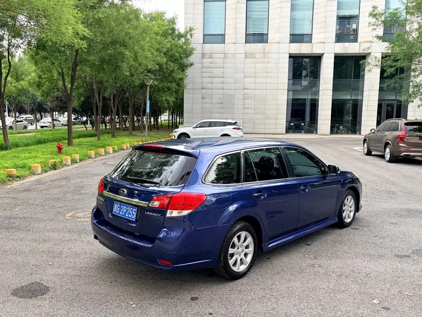 Legacy 2010 2.0i Luxury Touring Edition — миниатюра 4