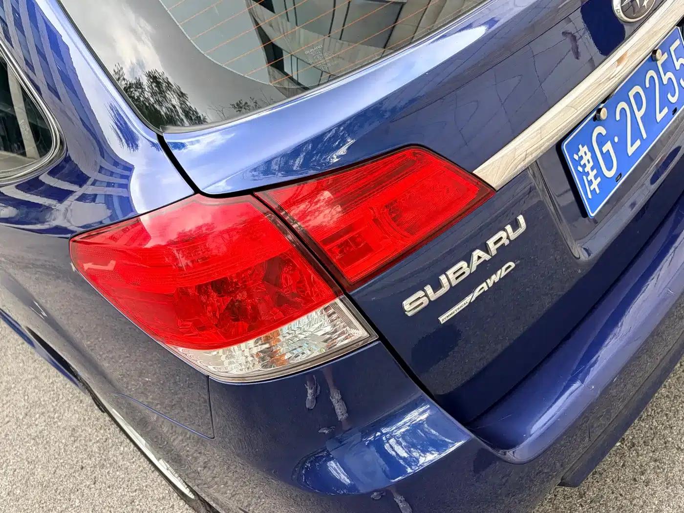 Legacy 2010 2.0i Luxury Touring Edition — миниатюра 5