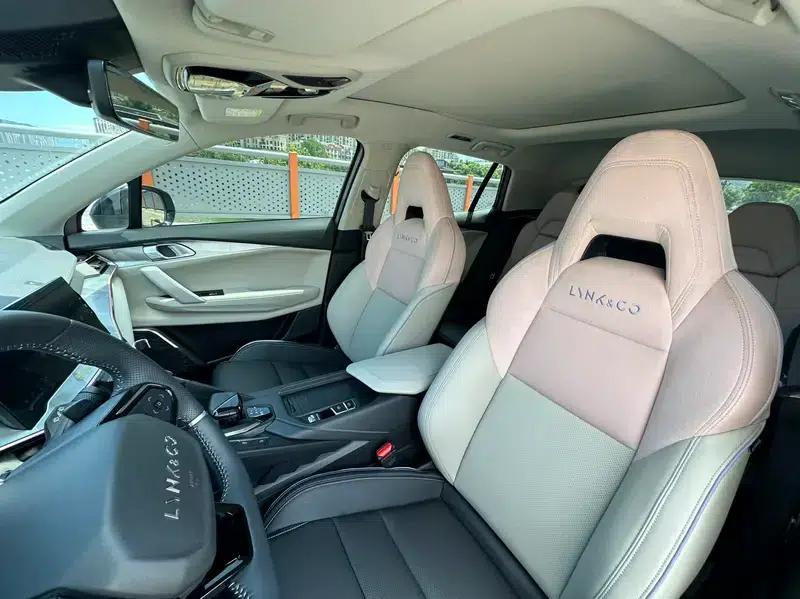 Lynk & Co 06 2021 1.5T Shero Pink Special Edition — миниатюра 16