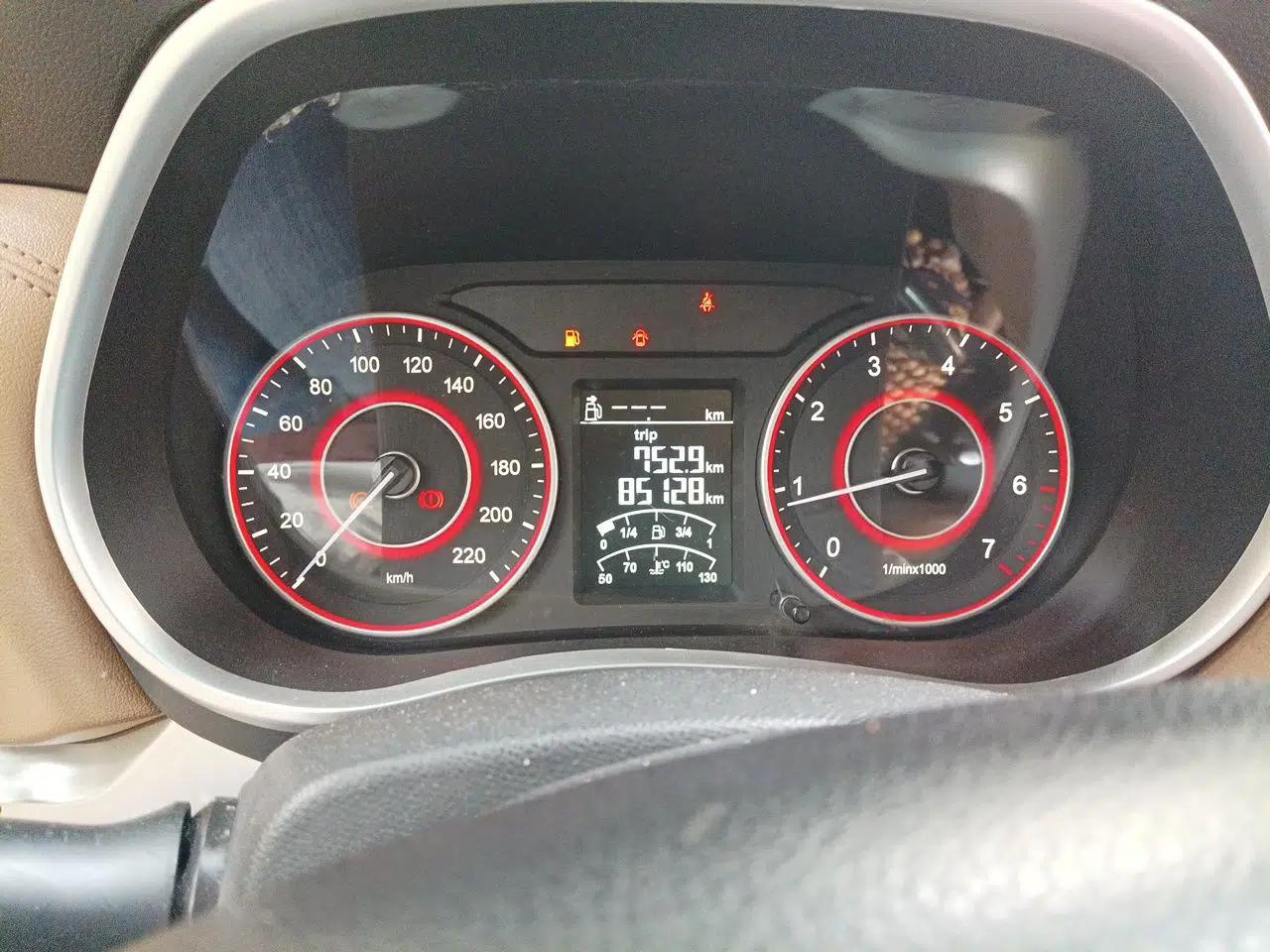 Jinbei F50 2017 1.6L Manual Comfort Model — миниатюра 11