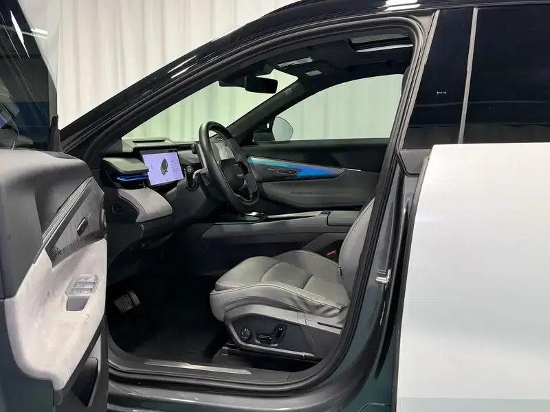 Lynk & Co 08 EM-P 2023 Model 220 AWD Performance Halo — миниатюра 17