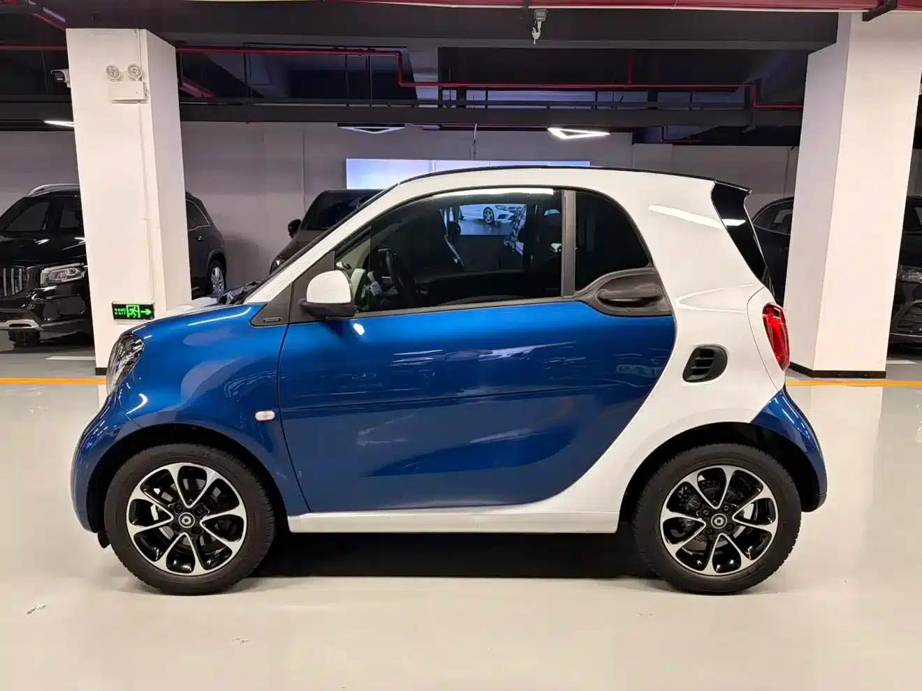 2015 Smart Fortwo 1.0L 52kW Hardtop Passion Edition — миниатюра 7