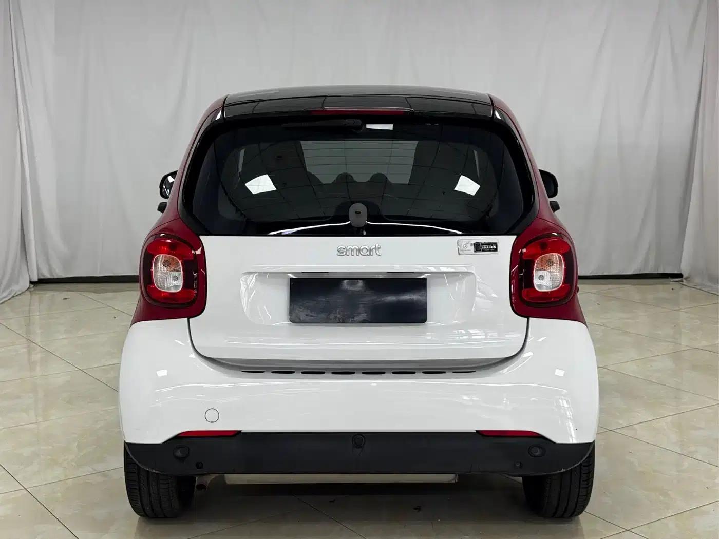 2015 Smart Fortwo 1.0L 52kW Hardtop Passion Edition — миниатюра 11