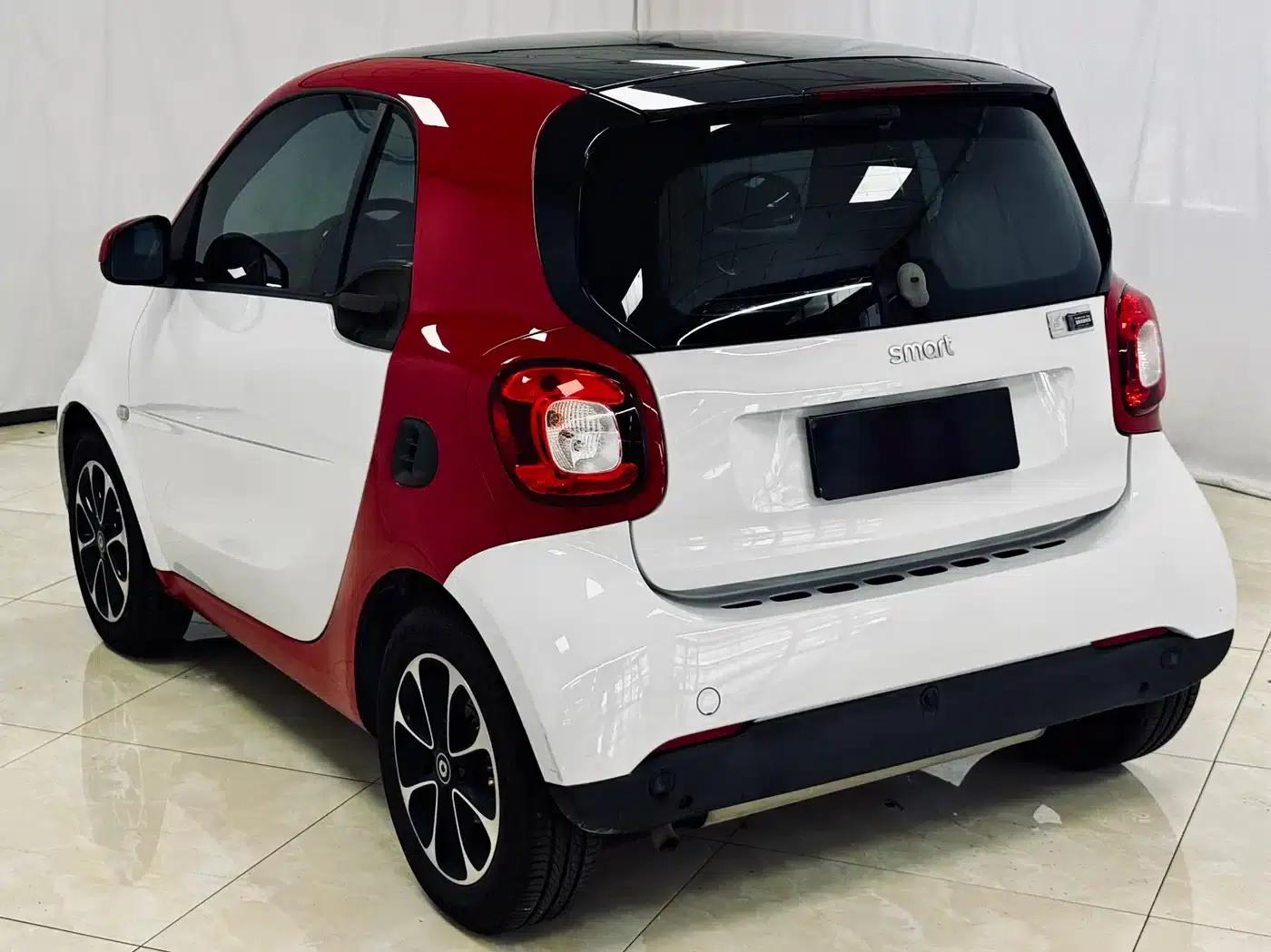 2015 Smart Fortwo 1.0L 52kW Hardtop Passion Edition — миниатюра 13