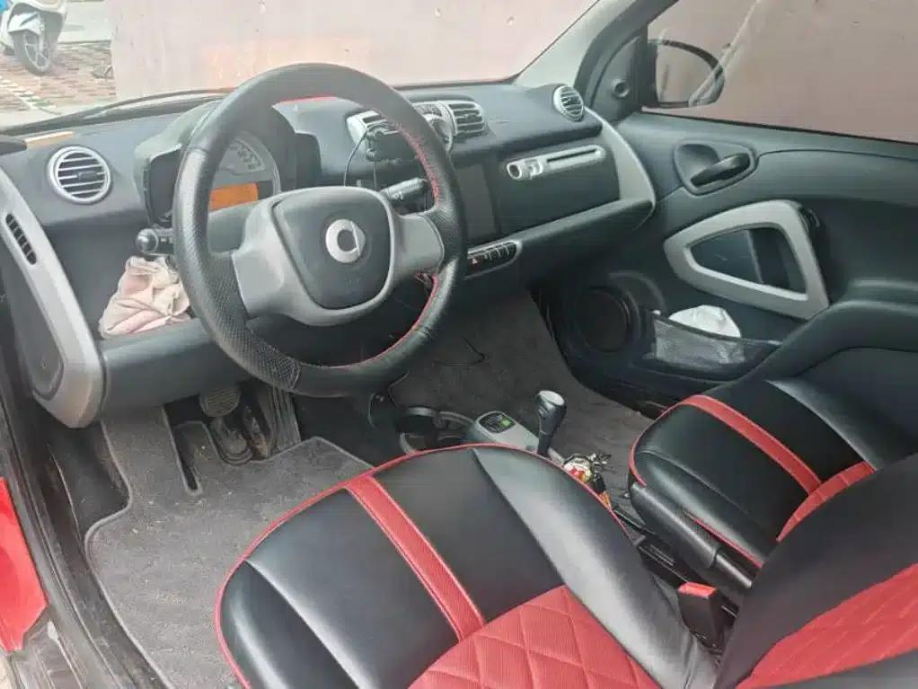 smart fortwo 2013 1.0 MHD New Year Special Edition — миниатюра 5