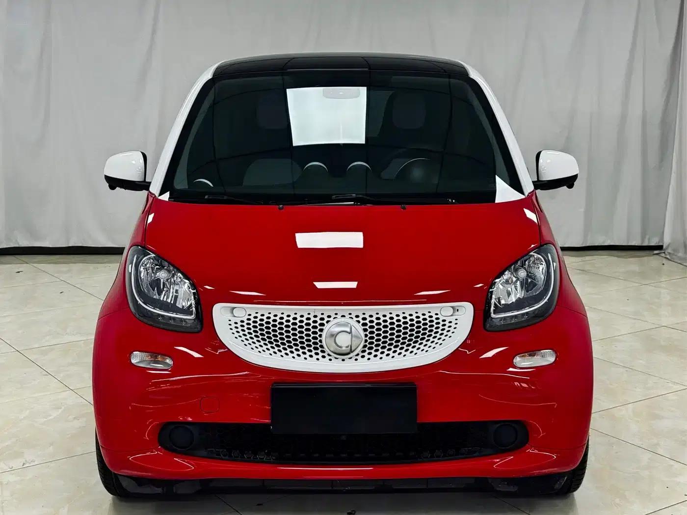 2017 Smart Fortwo 1.0L 52kW Hardtop Beloved Special Edition — миниатюра 2