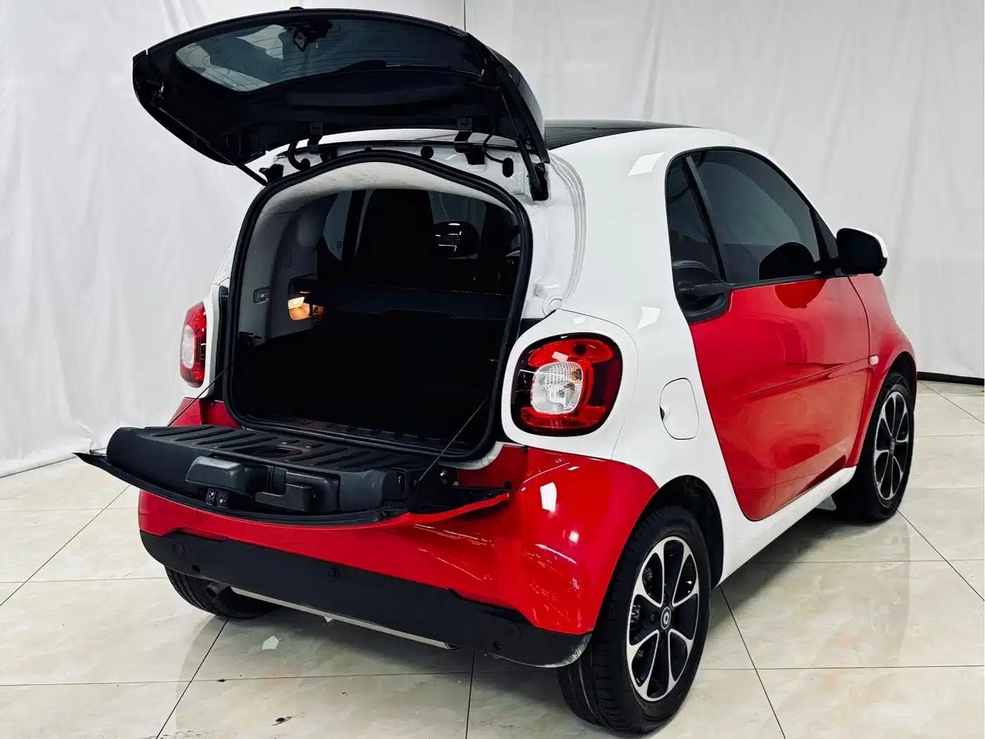 2017 Smart Fortwo 1.0L 52kW Hardtop Beloved Special Edition — миниатюра 7