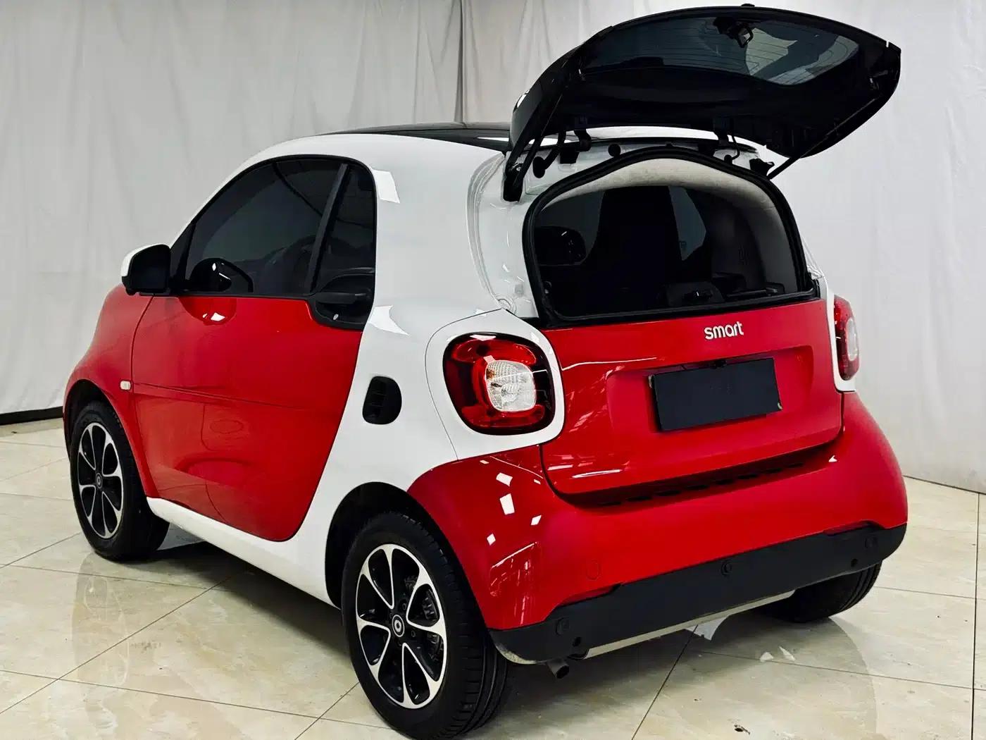 2017 Smart Fortwo 1.0L 52kW Hardtop Beloved Special Edition — миниатюра 8