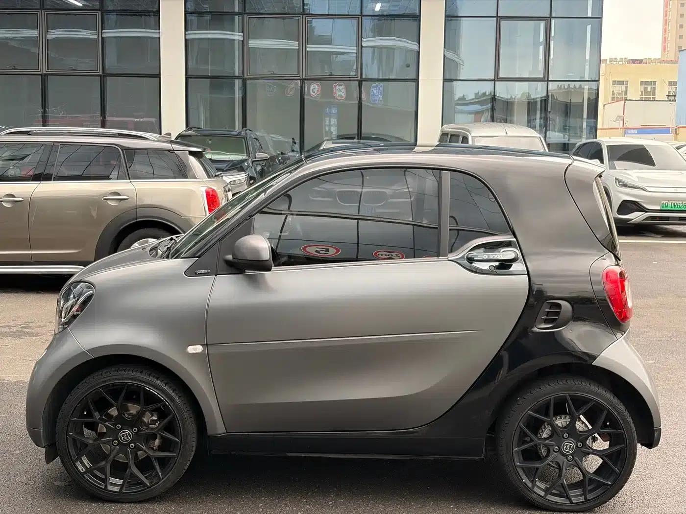 2019 Smart Fortwo 0.9T 66kW Hardtop Wind Power Edition (China VI Emission Standard) — миниатюра 5