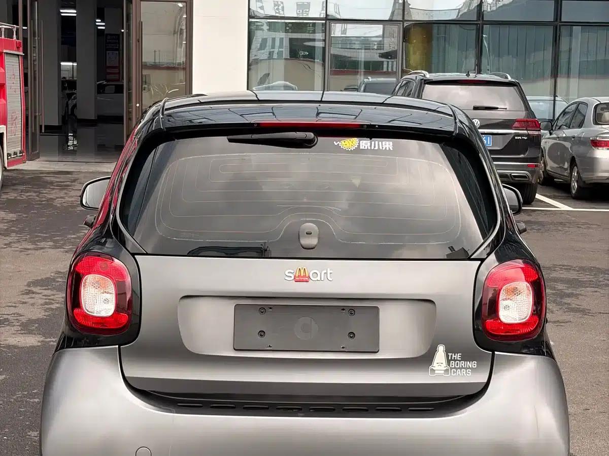 2019 Smart Fortwo 0.9T 66kW Hardtop Wind Power Edition (China VI Emission Standard) — миниатюра 6