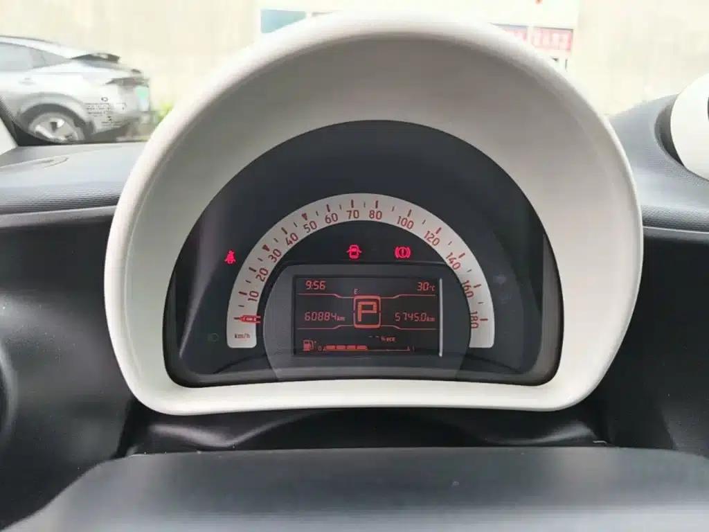 2015 Smart Fortwo 1.0L 52kW Hardtop Dynamic Edition — миниатюра 12