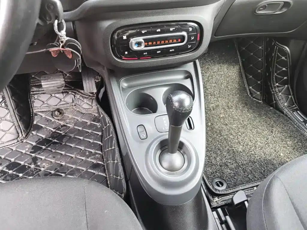 2015 Smart Fortwo 1.0L 52kW Hardtop Dynamic Edition — миниатюра 14