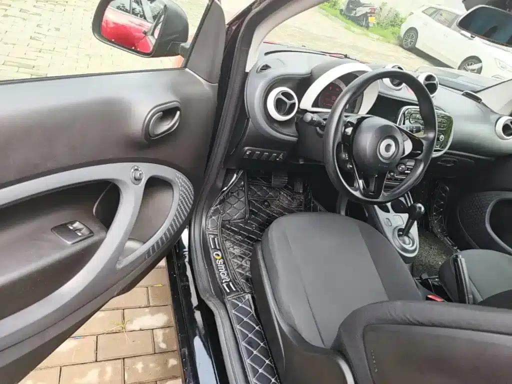 2015 Smart Fortwo 1.0L 52kW Hardtop Dynamic Edition — миниатюра 16