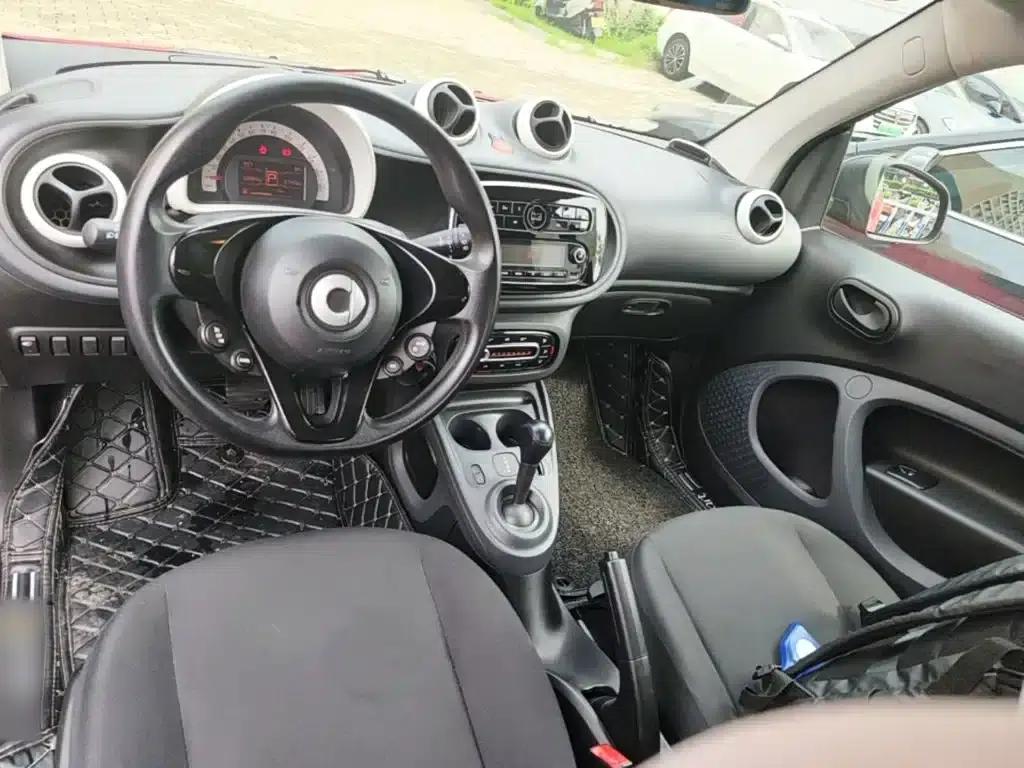 2015 Smart Fortwo 1.0L 52kW Hardtop Dynamic Edition — миниатюра 10
