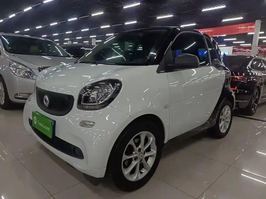 2015 Smart Fortwo 1.0L 52kW Hardtop Dynamic Edition — миниатюра 2