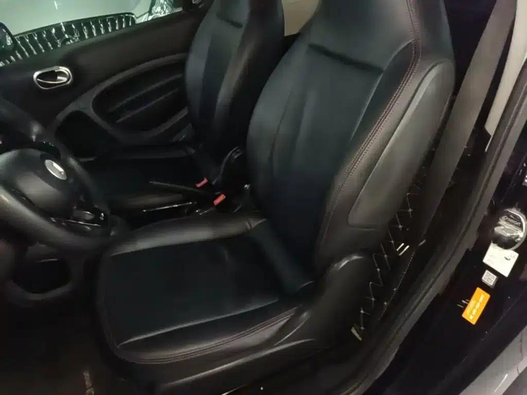 2015 Smart Fortwo 1.0L 52kW Hardtop Dynamic Edition — миниатюра 17