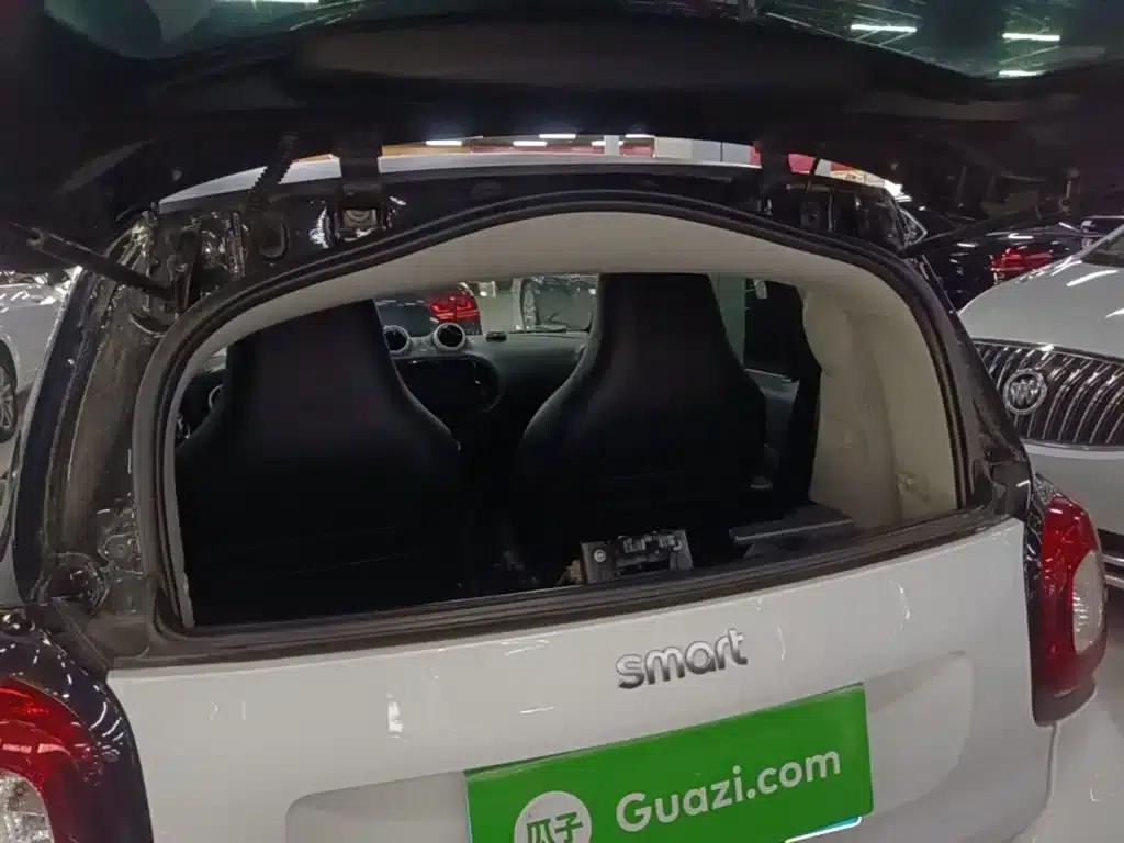 2015 Smart Fortwo 1.0L 52kW Hardtop Dynamic Edition — миниатюра 19