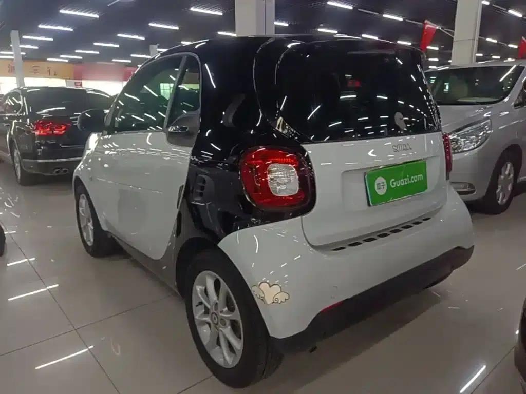 2015 Smart Fortwo 1.0L 52kW Hardtop Dynamic Edition — миниатюра 5