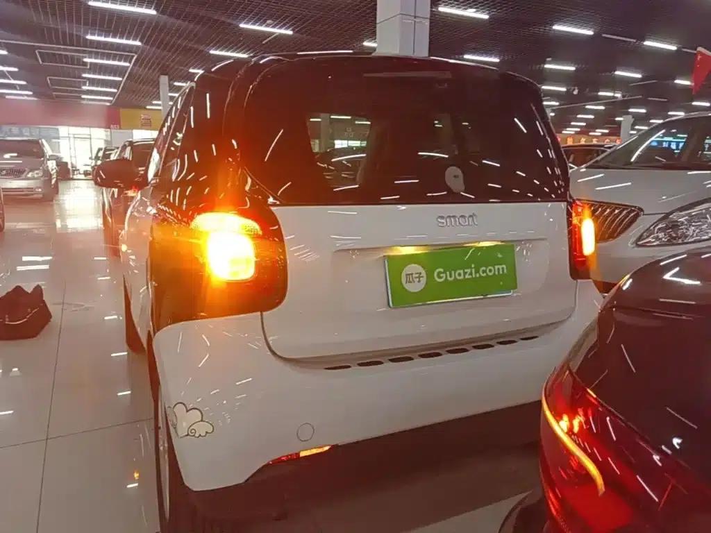 2015 Smart Fortwo 1.0L 52kW Hardtop Dynamic Edition — миниатюра 6