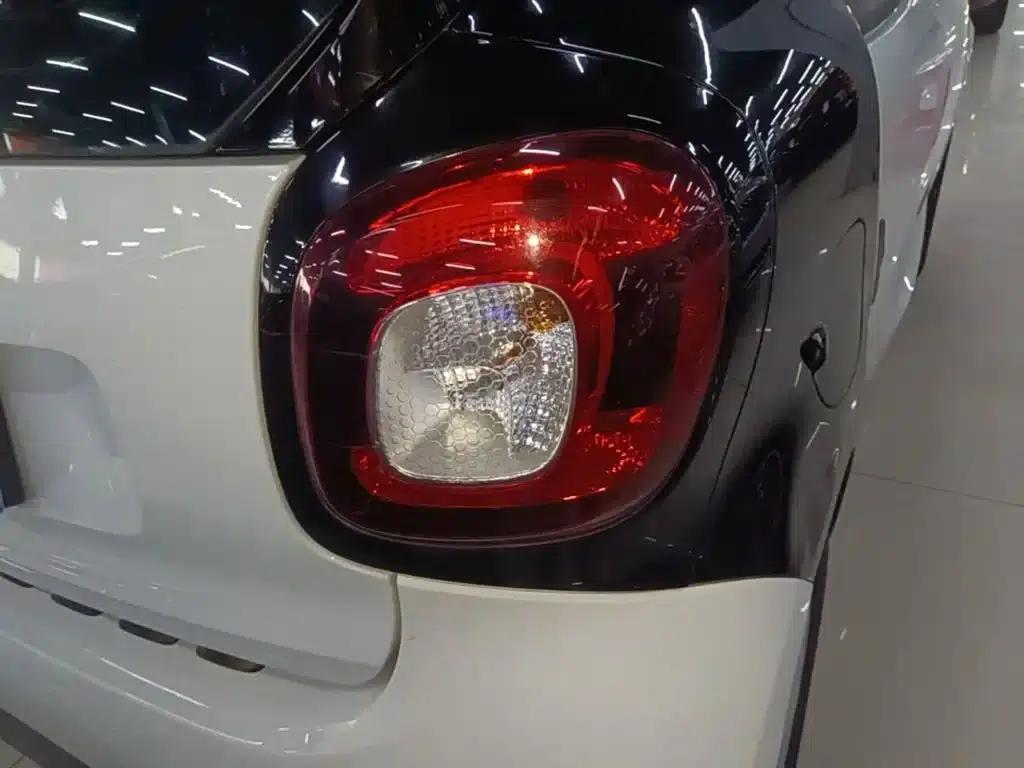 2015 Smart Fortwo 1.0L 52kW Hardtop Dynamic Edition — миниатюра 8