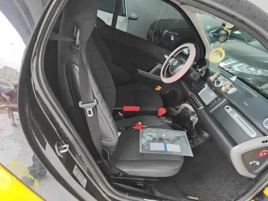2012 Smart Fortwo 1.0 MHD Hardtop Passion Edition — миниатюра 25